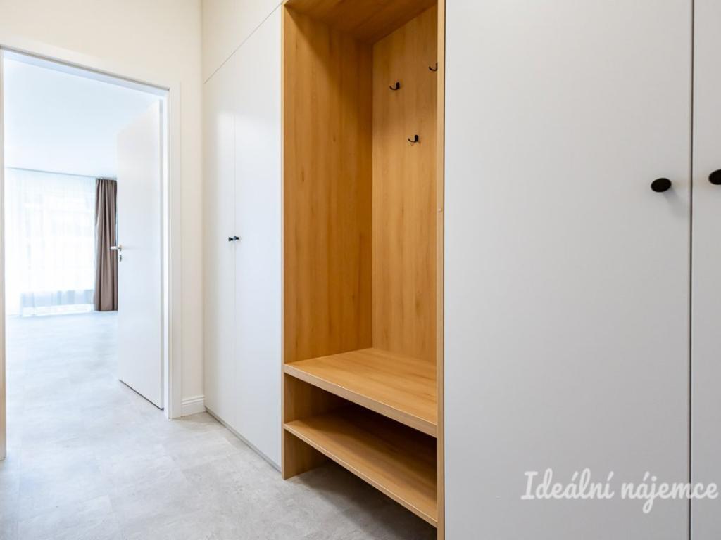 Pronájem bytu 1+kk 35 m2