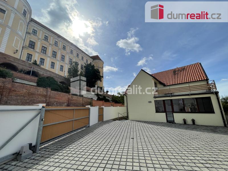 Pronájem bytu 1+1 30 m2