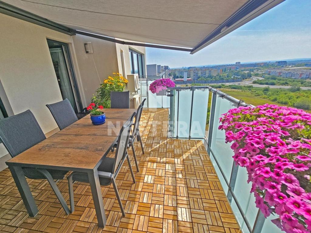 Pronájem bytu 4+kk 122 m2