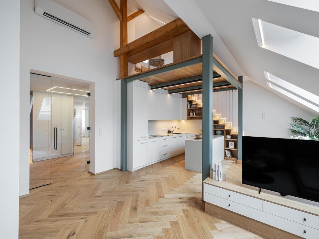 Pronájem bytu 4+kk 114 m2