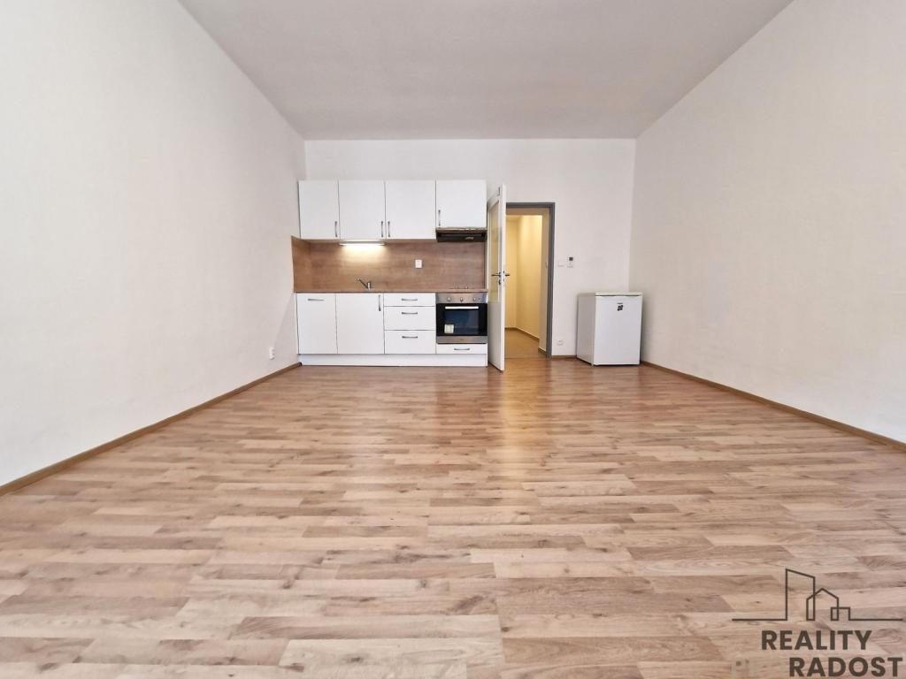 Pronájem bytu 1+kk 33 m2