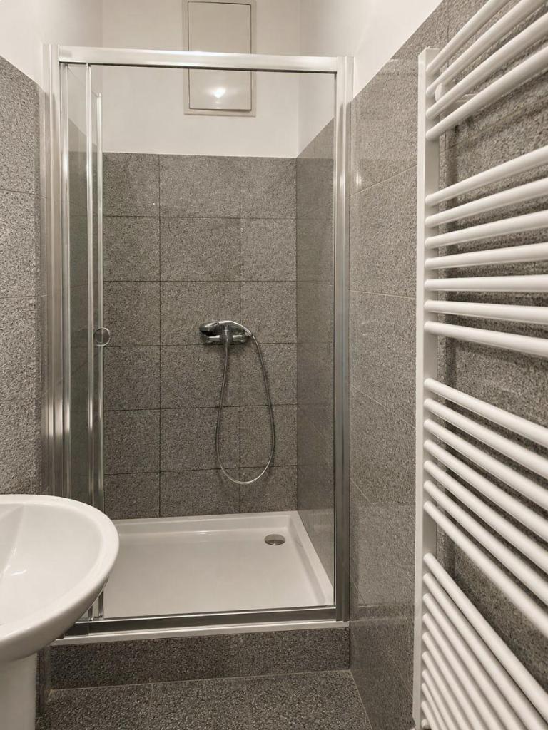 Pronájem bytu 1+kk 25 m2, Praha – náhled fotky 4