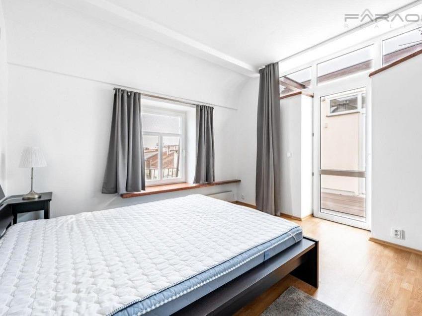 Pronájem bytu 5+kk 250 m2
