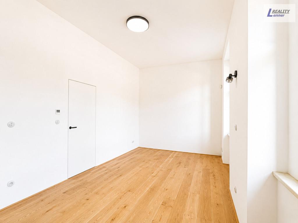Pronájem bytu 1+kk 38 m2