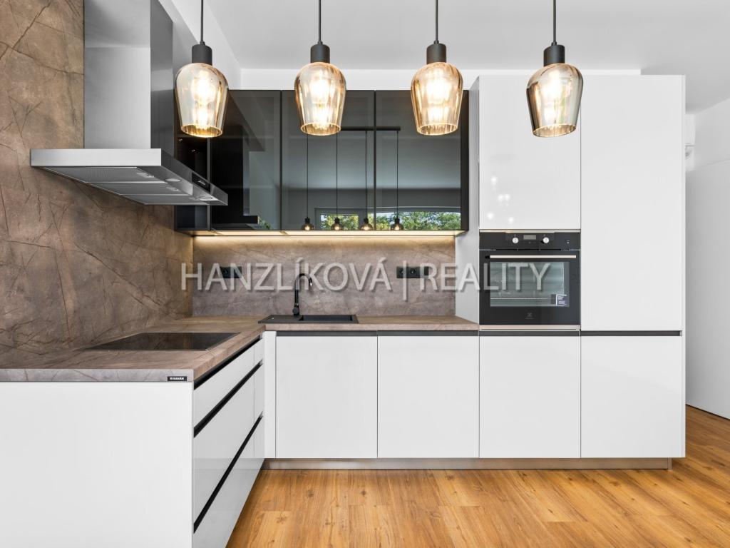 Pronájem bytu 3+kk 75 m2