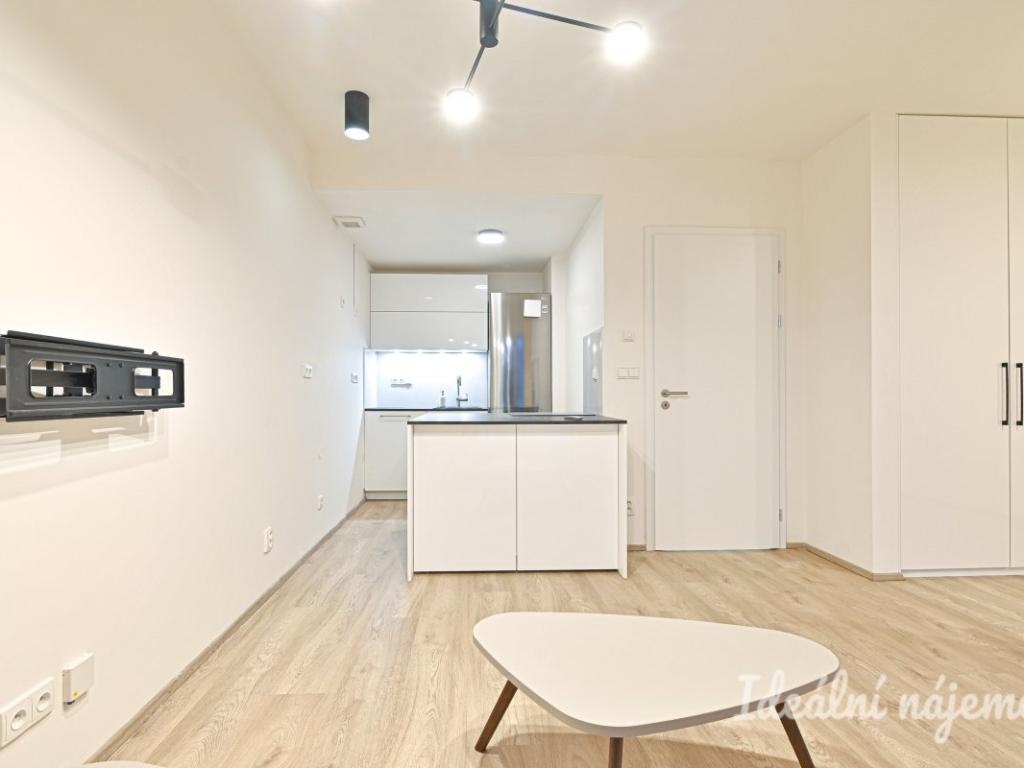 Pronájem bytu 2+kk 34 m2