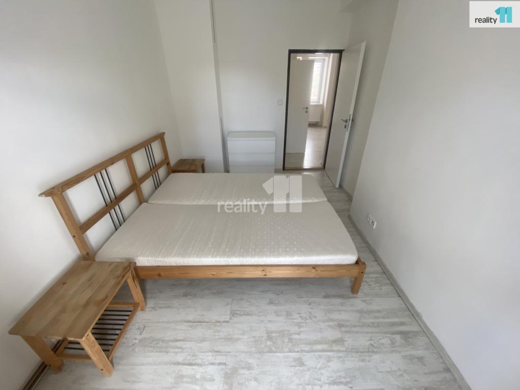 Pronájem bytu 1+1 35 m2