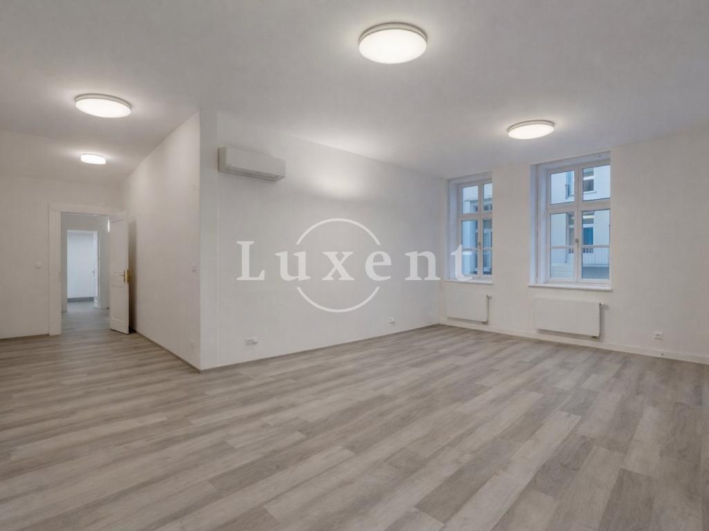 Pronájem bytu 4+kk 156 m2