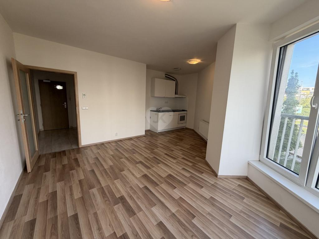 Pronájem bytu 1+kk 34 m2