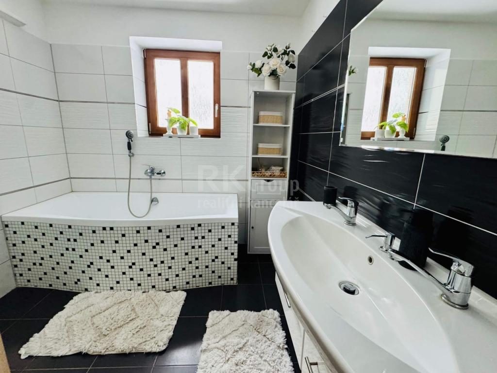 Pronájem domu 200 m2, Tři Sekery – náhled fotky 8