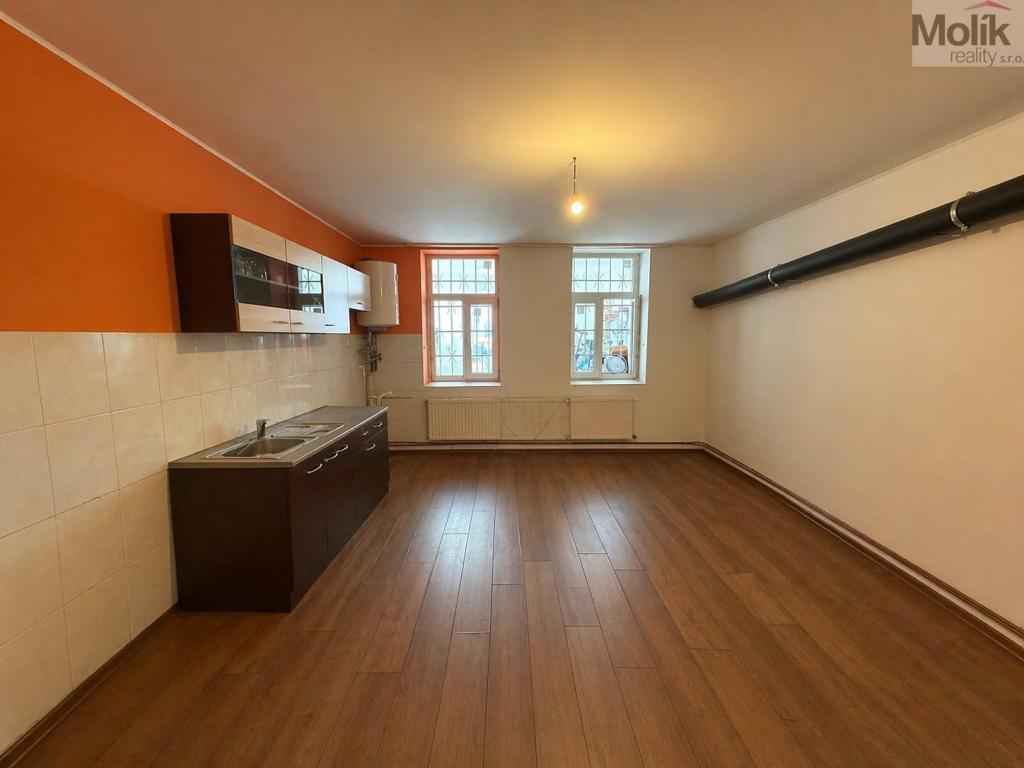 Pronájem bytu 1+1 34 m2