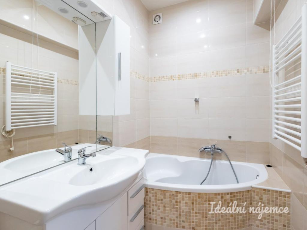 Pronájem bytu 2+kk 48 m2
