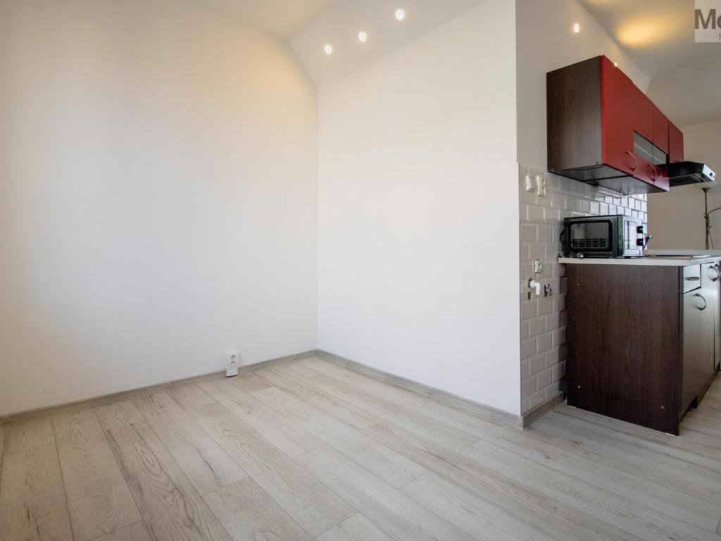 Pronájem bytu 2+1 62 m2