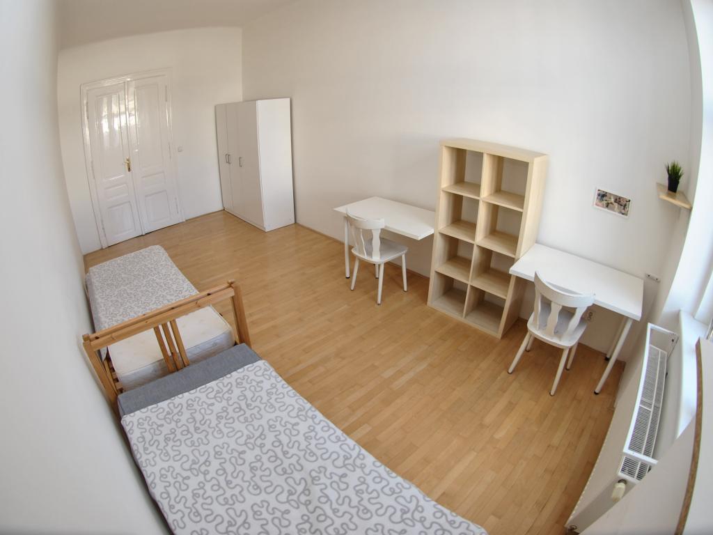 Pronajem bytu celý pokoj 15 m2