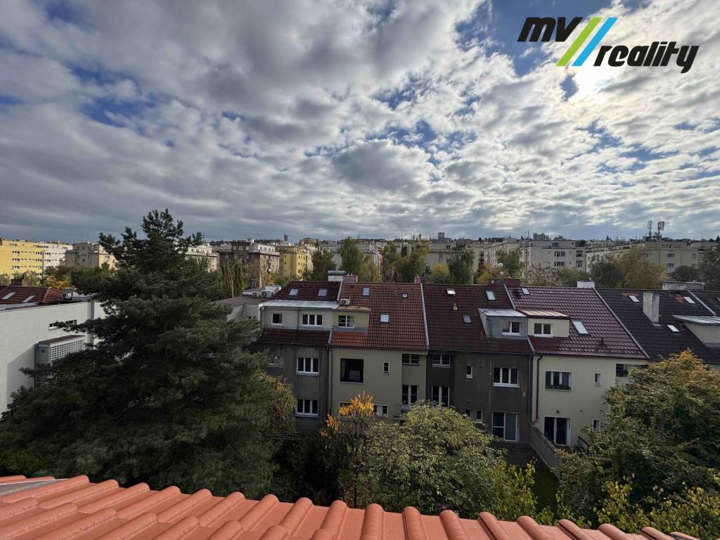 Pronájem bytu 2+kk 35 m2