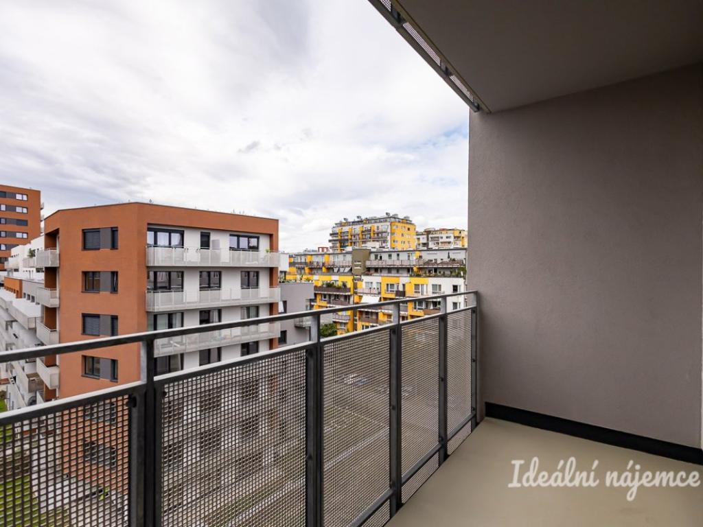Pronájem bytu 1+kk 32 m2