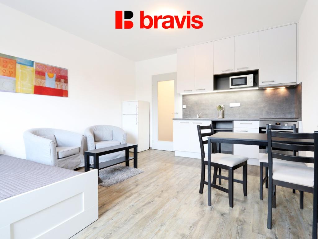 Pronájem bytu 1+kk 28 m2