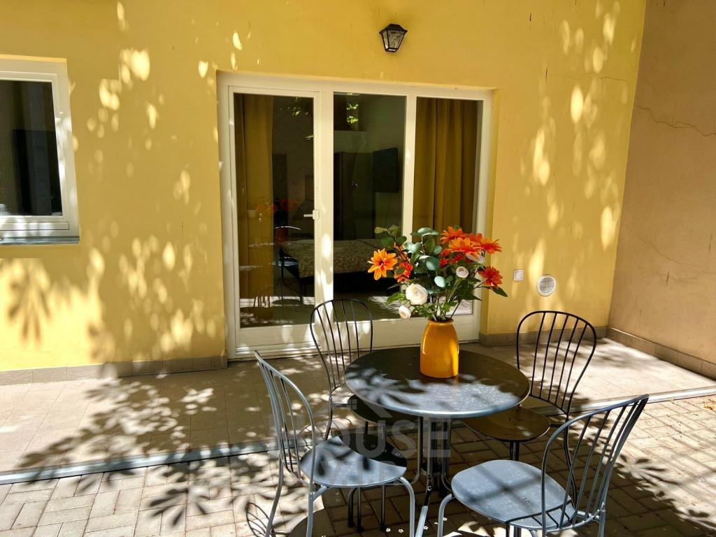 Prodej bytu 1+kk 45 m2, Praha – náhled fotky 10