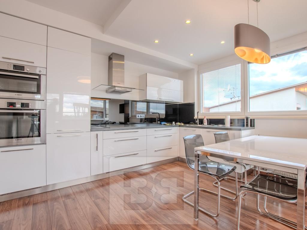 Pronájem bytu 3+kk 70 m2