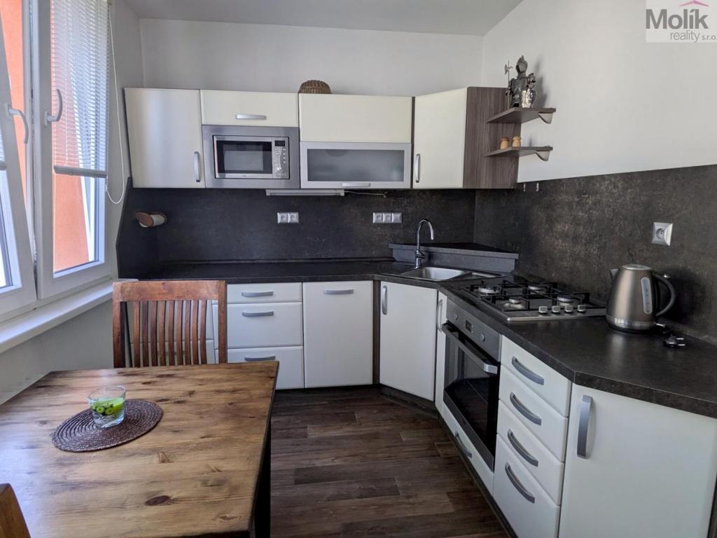 Pronájem bytu 2+1 60 m2