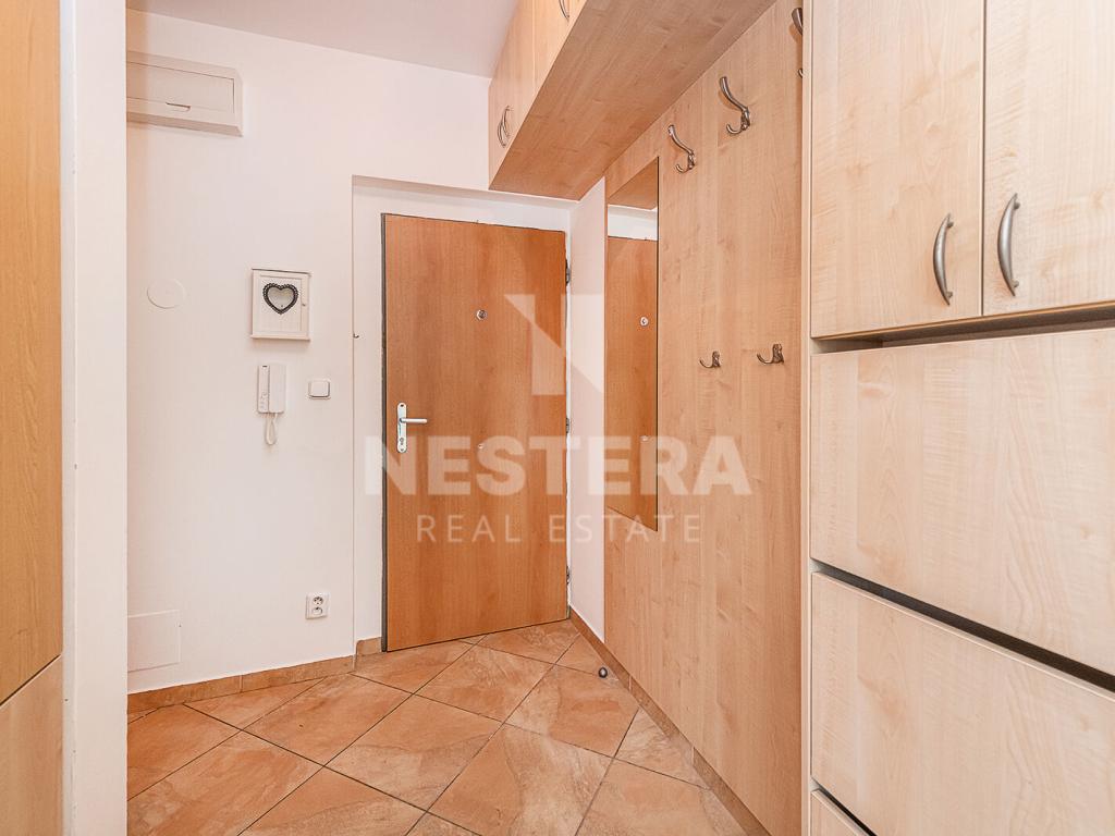 Prodej bytu 3+kk 77 m2, Praha – náhled fotky 28