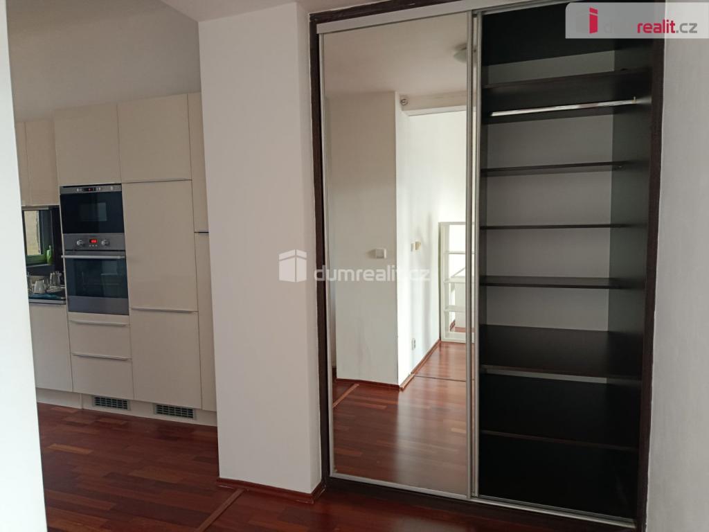 Pronájem bytu 2+1 65 m2, Praha – náhled fotky 13