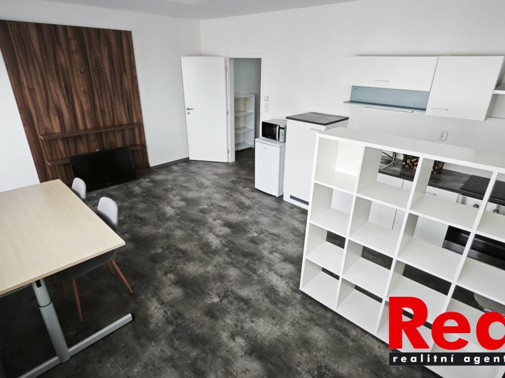 Pronájem bytu 1+kk 30 m2