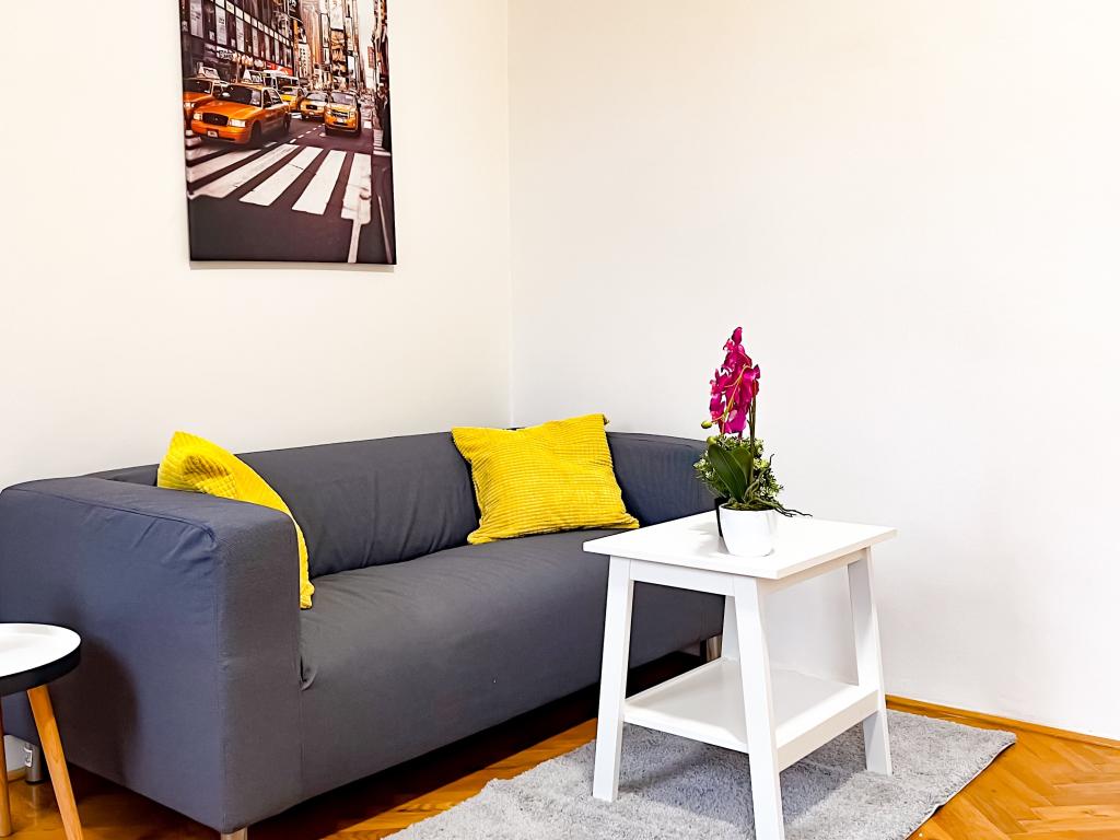 Pronájem bytu 2+kk 37 m2