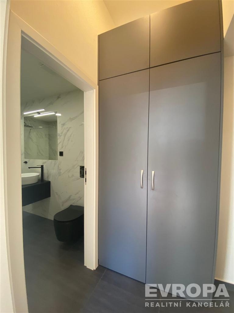 Pronájem bytu 1+kk 30 m2