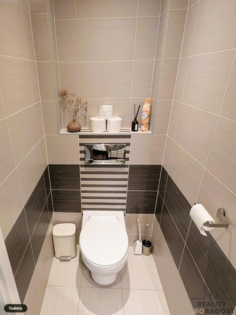 Pronájem bytu 2+kk 57 m2, Praha – náhled fotky 10