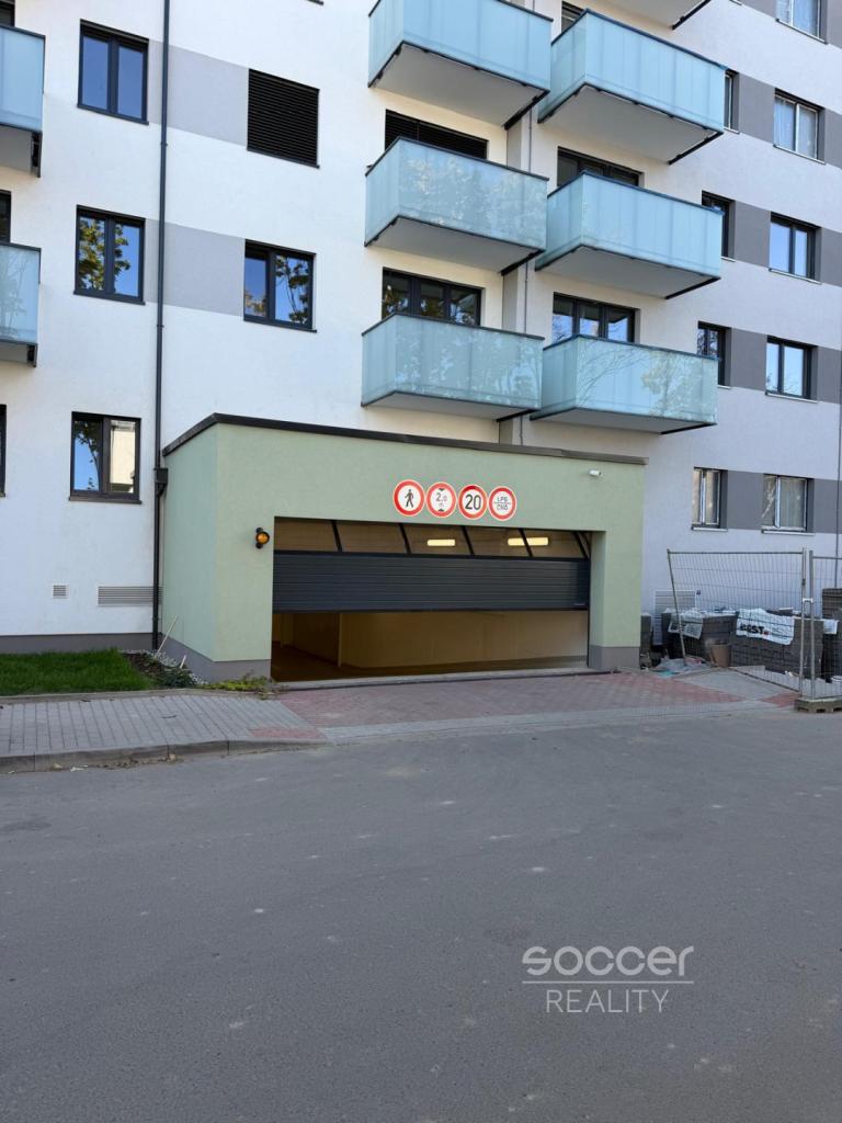 Pronájem bytu 2+kk 52 m2, Praha – náhled fotky 15