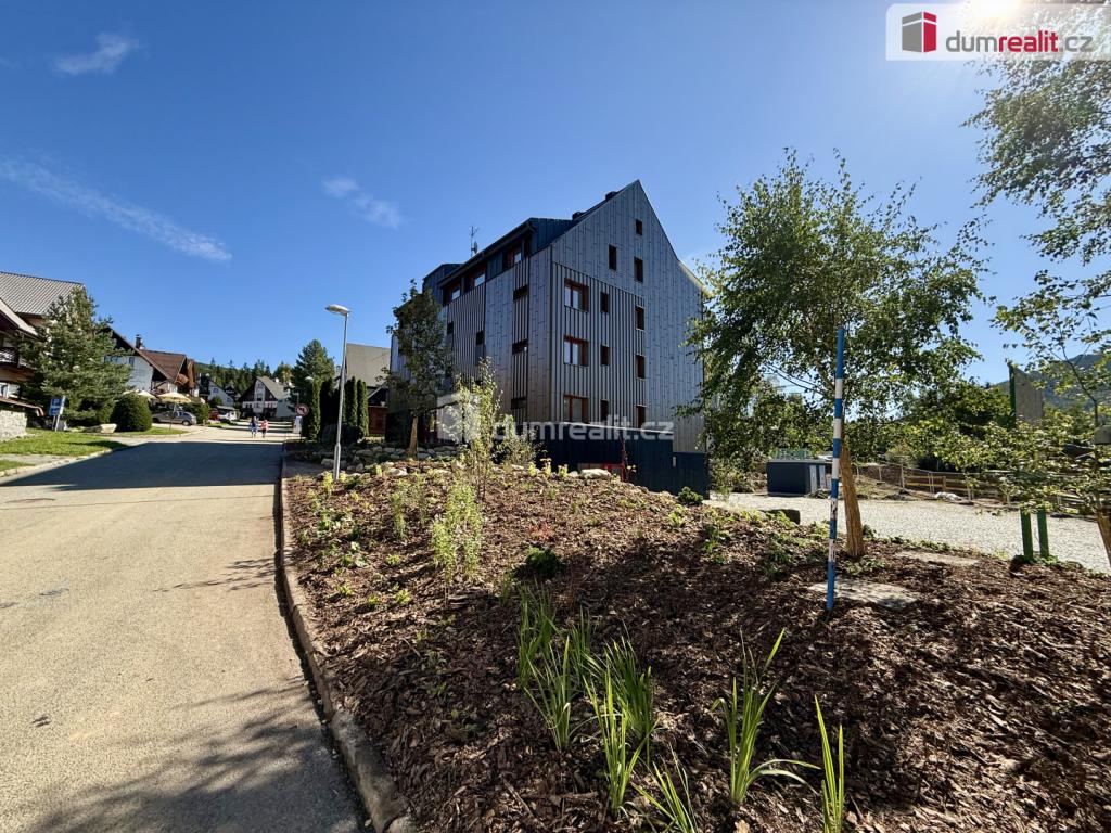 Pronájem bytu 1+kk 37 m2
