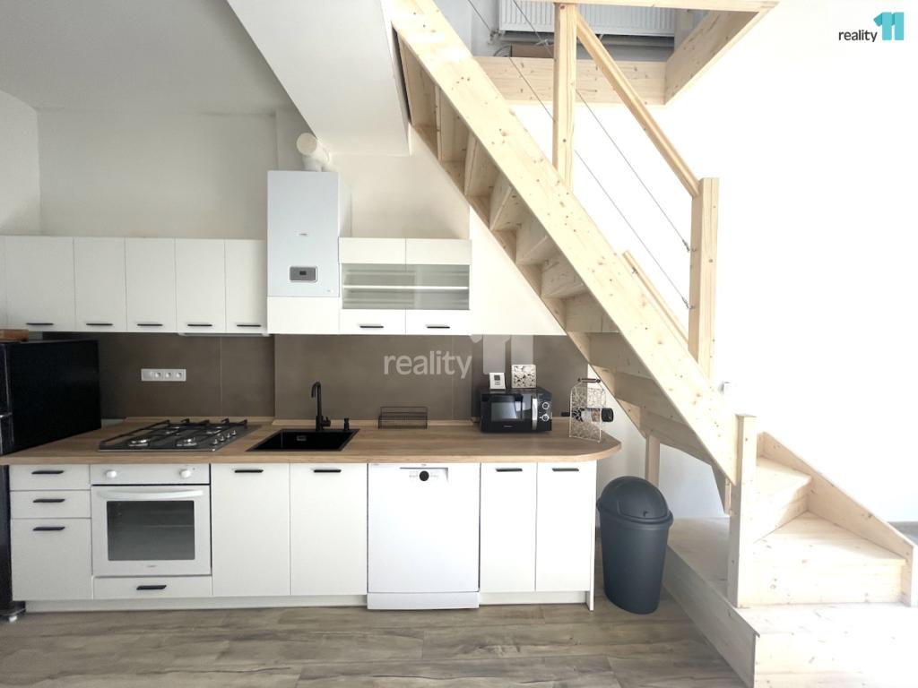 Pronájem 3+kk, Karlovy Vary - Sokolovská, 16000