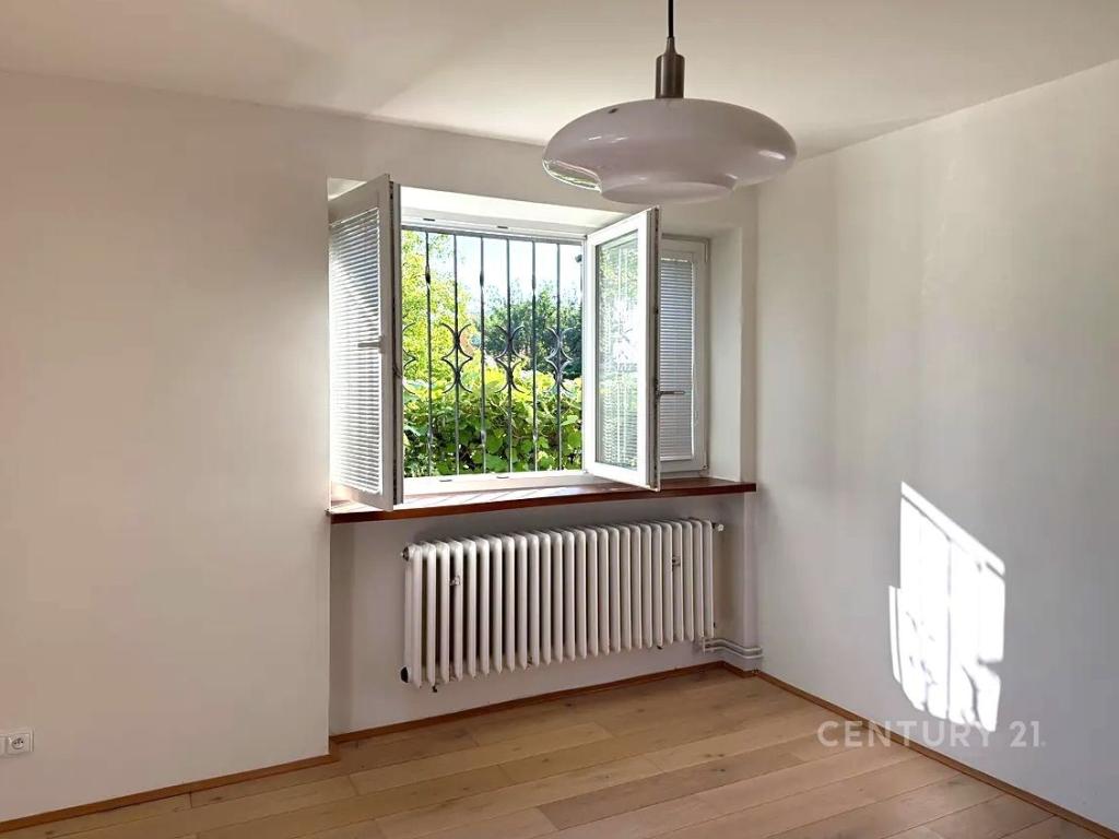 Pronájem bytu 2+1 63 m2