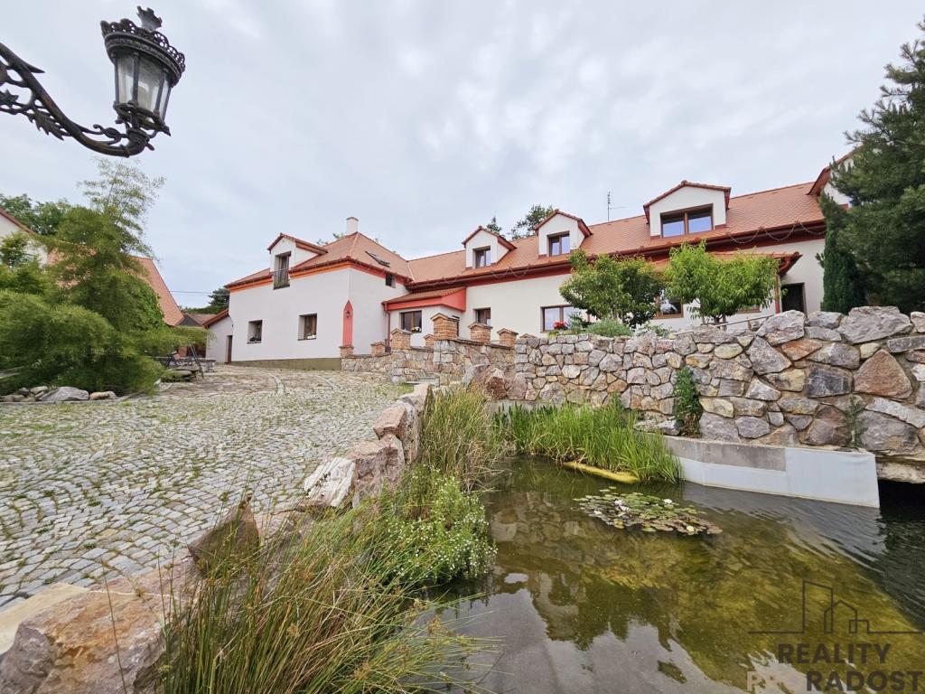 Pronájem bytu 1+kk 36 m2