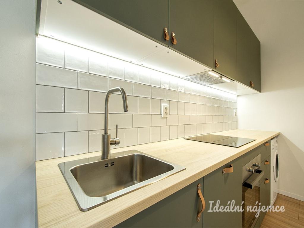 Pronájem bytu 1+kk 33 m2