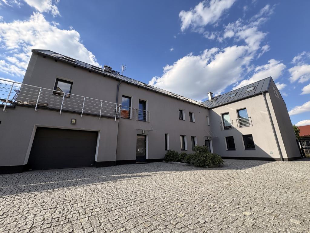 Pronájem bytu 4+kk 133 m2