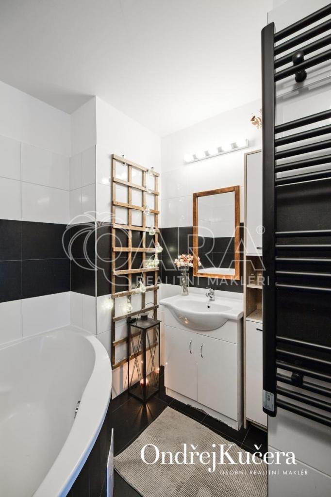 Prodej bytu 3+kk 75 m2, Praha – náhled fotky 18