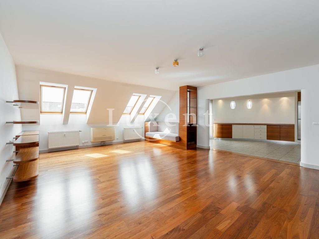 Pronájem bytu 4+1 294 m2