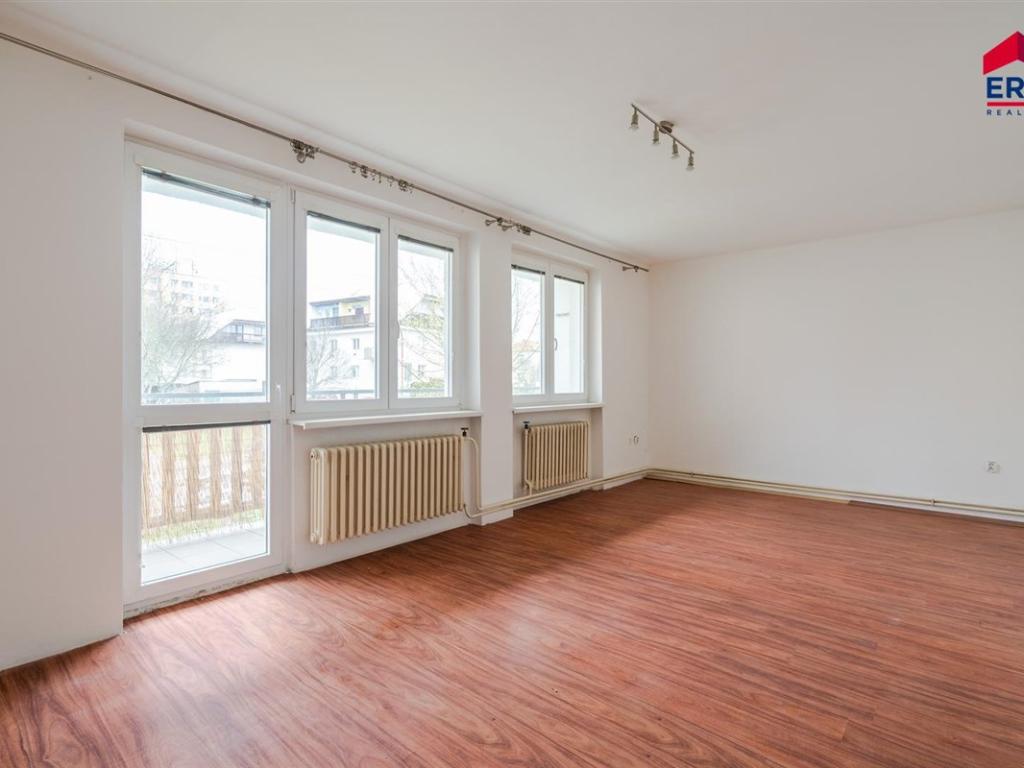 Pronájem bytu 3+1 70 m² – pohled 6