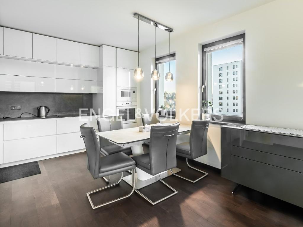 Pronájem bytu 3+kk 72 m2
