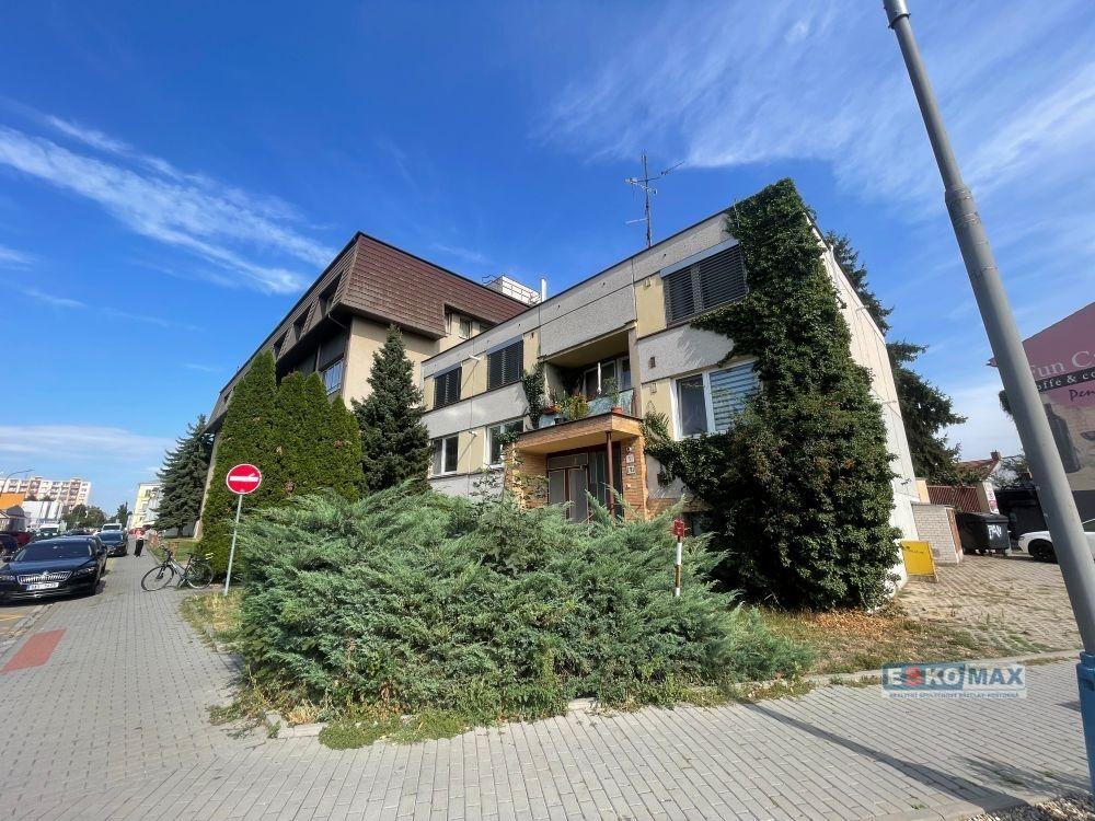 Pronájem bytu 2+1 80 m2, Břeclav – náhled fotky 20