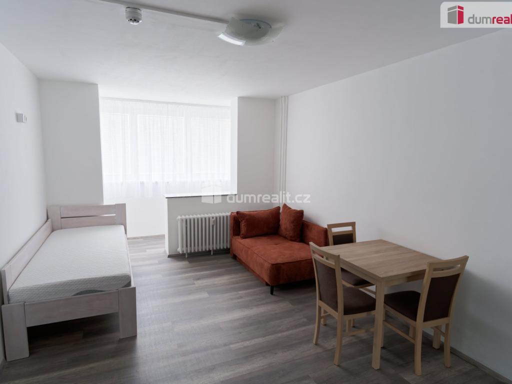 Pronájem bytu 1+kk 32 m2
