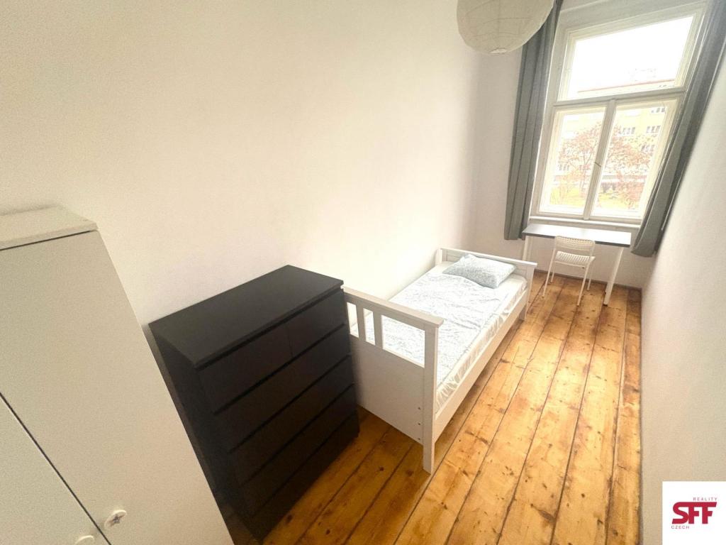 Pronájem bytu pokoj 10 m2