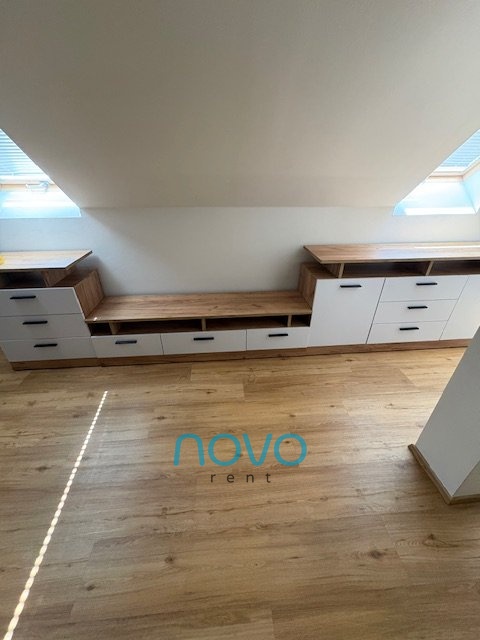 Pronájem bytu 3+1 115 m2, Praha – náhled fotky 23
