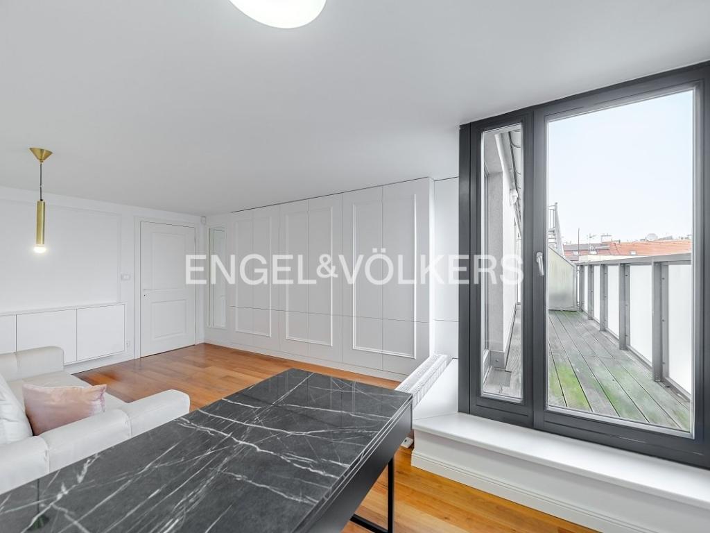 Pronájem bytu 4+kk 176 m2