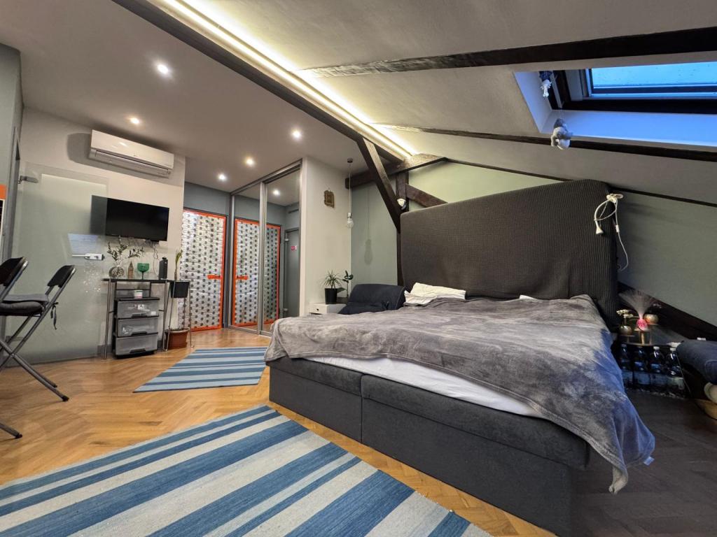 Prodej bytu 1+kk 45 m2, Praha – náhled fotky 11