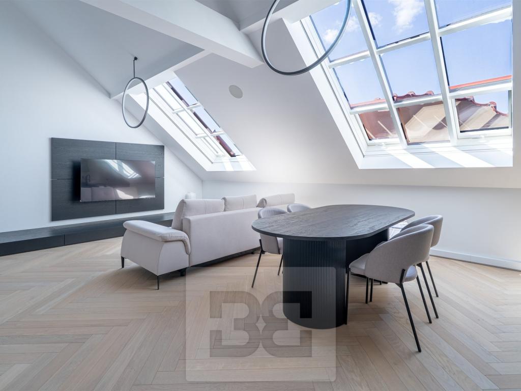 Pronájem bytu 4+kk 183 m2