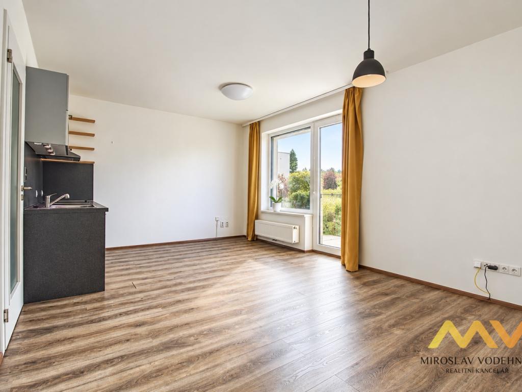 Pronájem bytu 1+kk 32 m2, Hradec Králové – náhled fotky 3