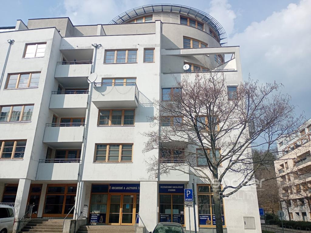 Pronájem bytu 1+kk 40 m2